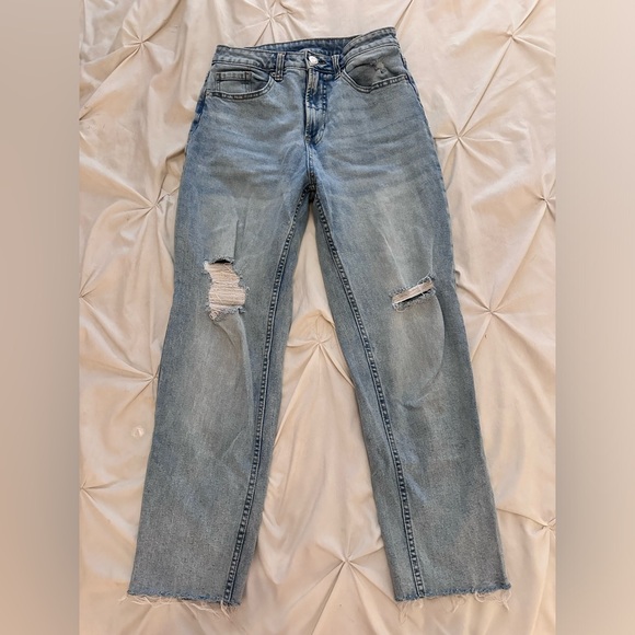 Jeans - Picture 2 of 3